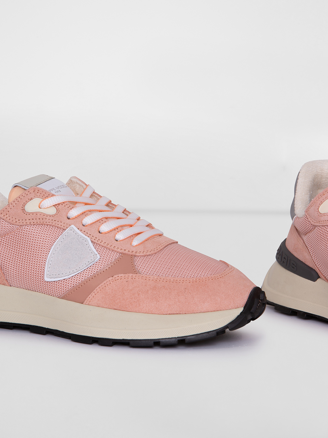 Detailansicht von Sneaker von PHILIPPE MODEL