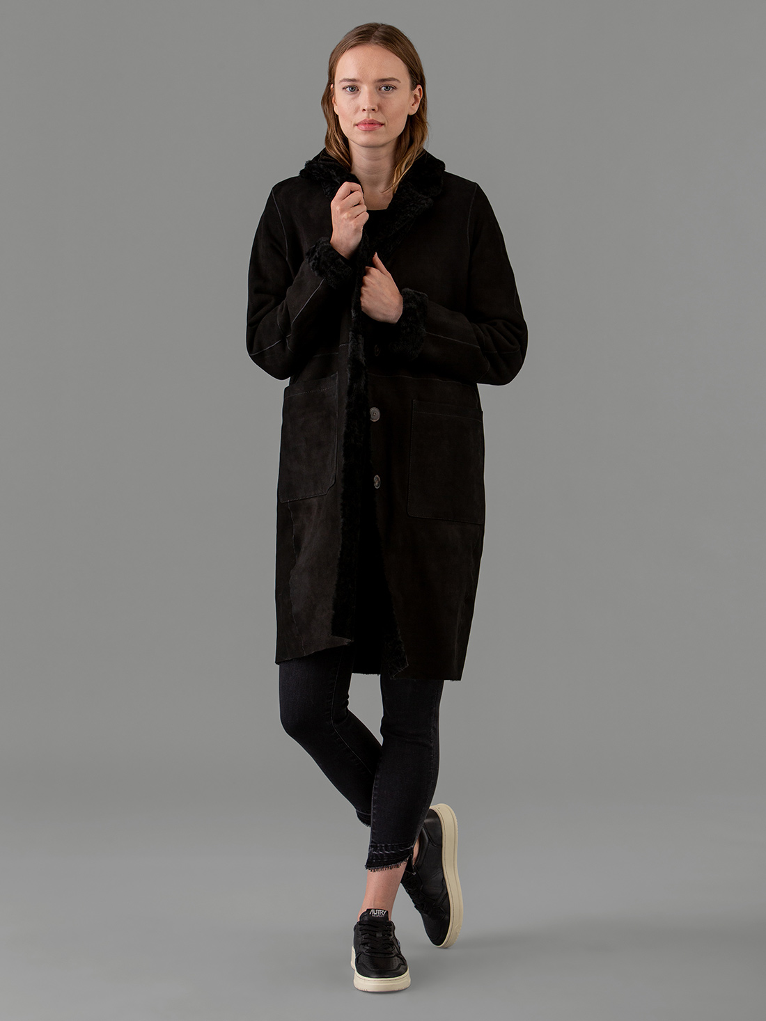 Detailansicht von Lammledermantel von BENEDETTA NOVI