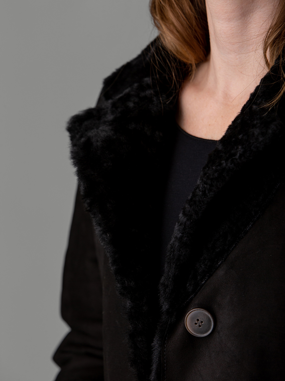 Detailansicht von Lammledermantel von BENEDETTA NOVI