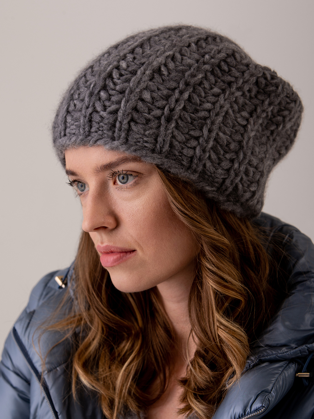 Detailansicht von Mütze aus Cashmere von ELLA SILLA