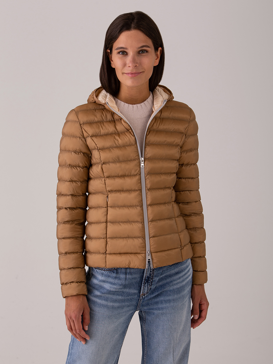 Detailansicht von Steppjacke von NO. 1 COMO