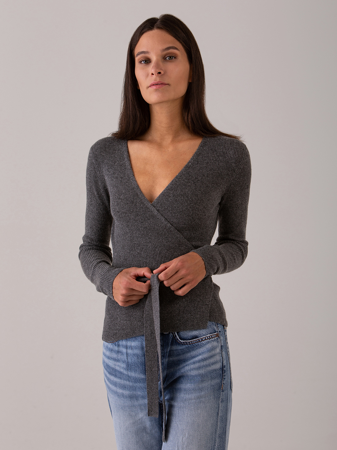 Detailansicht von Wickeljacke aus Baumwolle von DANIELS