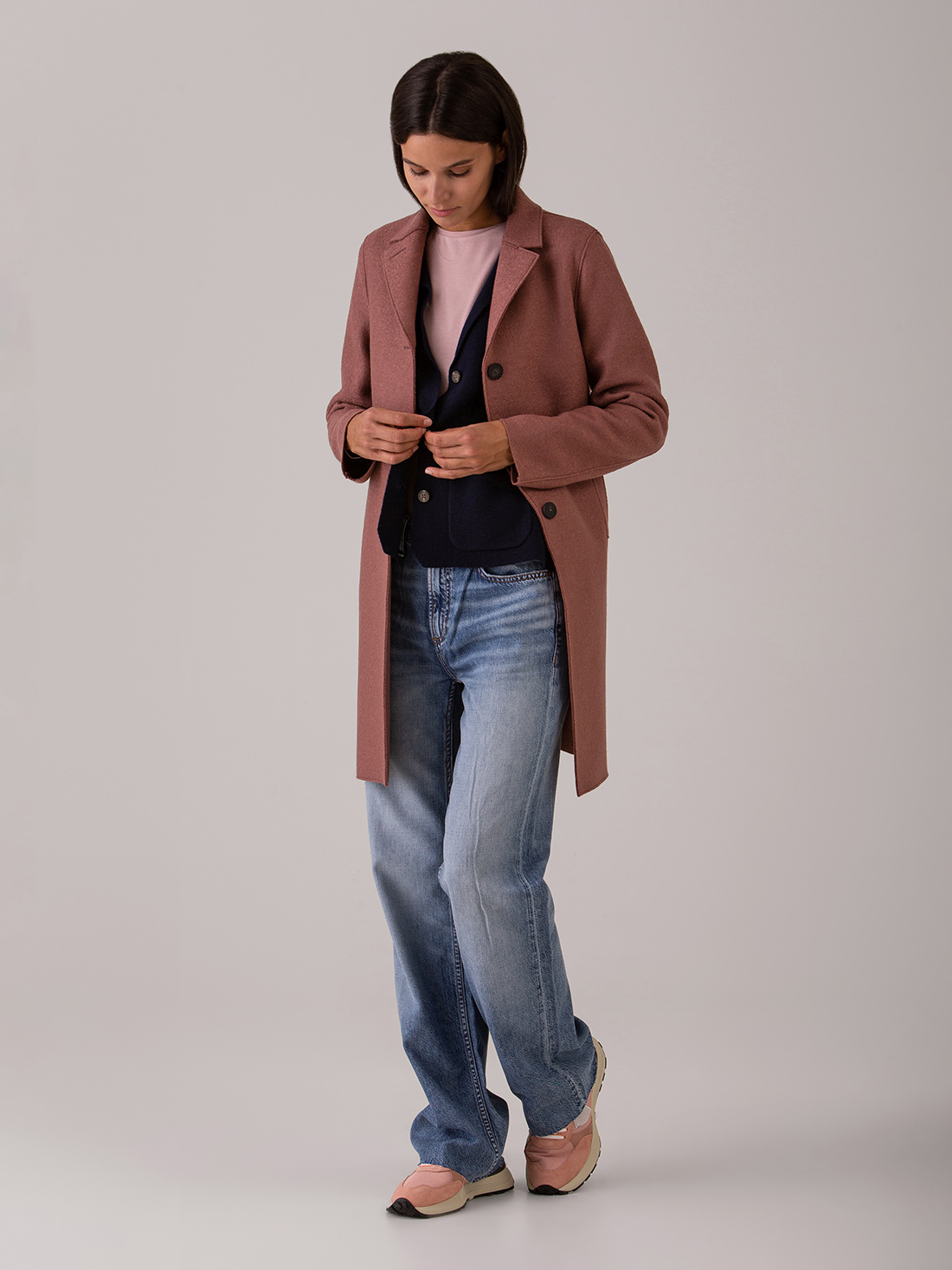 Detailansicht von Schurwollmantel von HARRIS WHARF LONDON