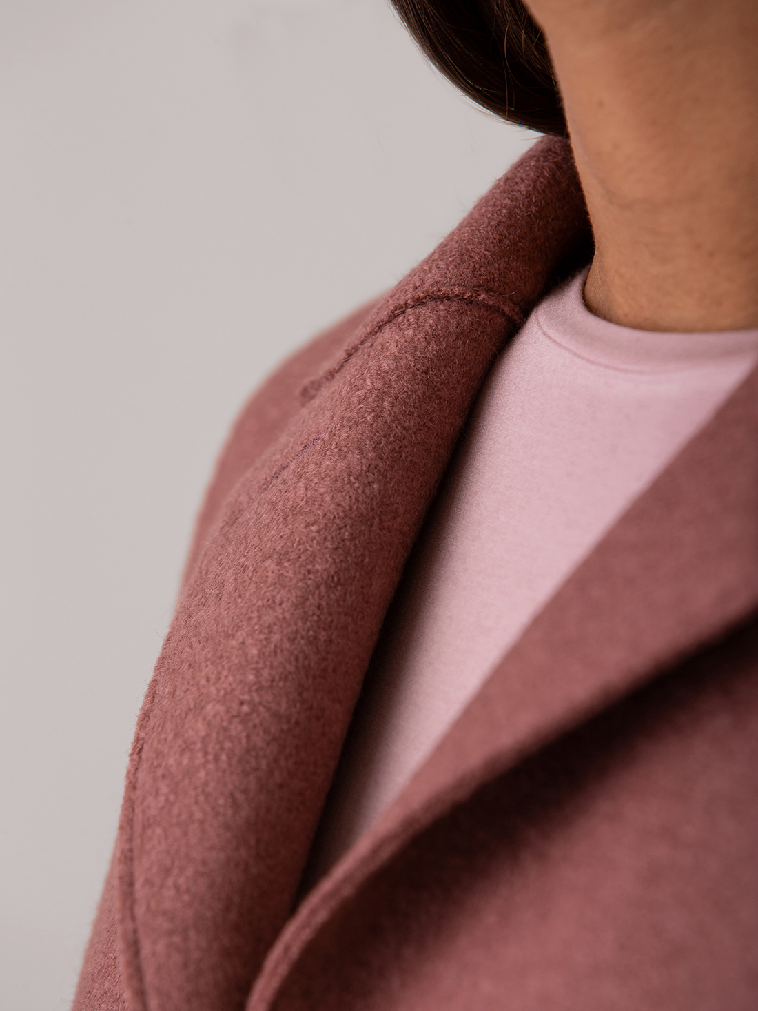 Detailansicht von Schurwollmantel von HARRIS WHARF LONDON