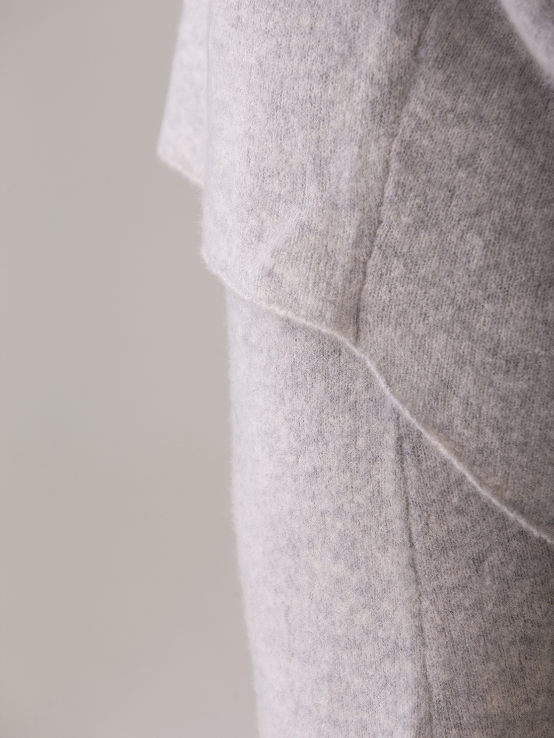 Detailansicht von Weiter Pullover aus Cashmere von DANIELS