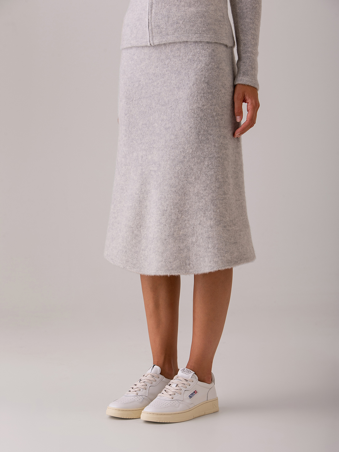Detailansicht von Midi-Rock aus Cashmere von DANIELS