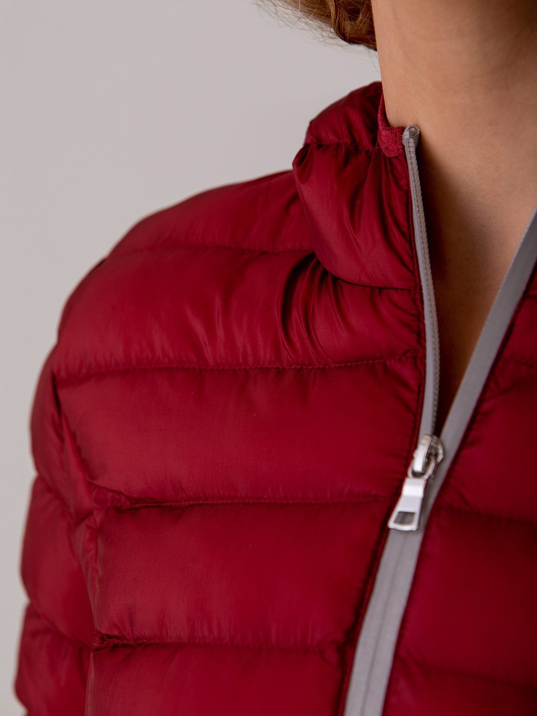 Detailansicht von Steppjacke von NO. 1 COMO