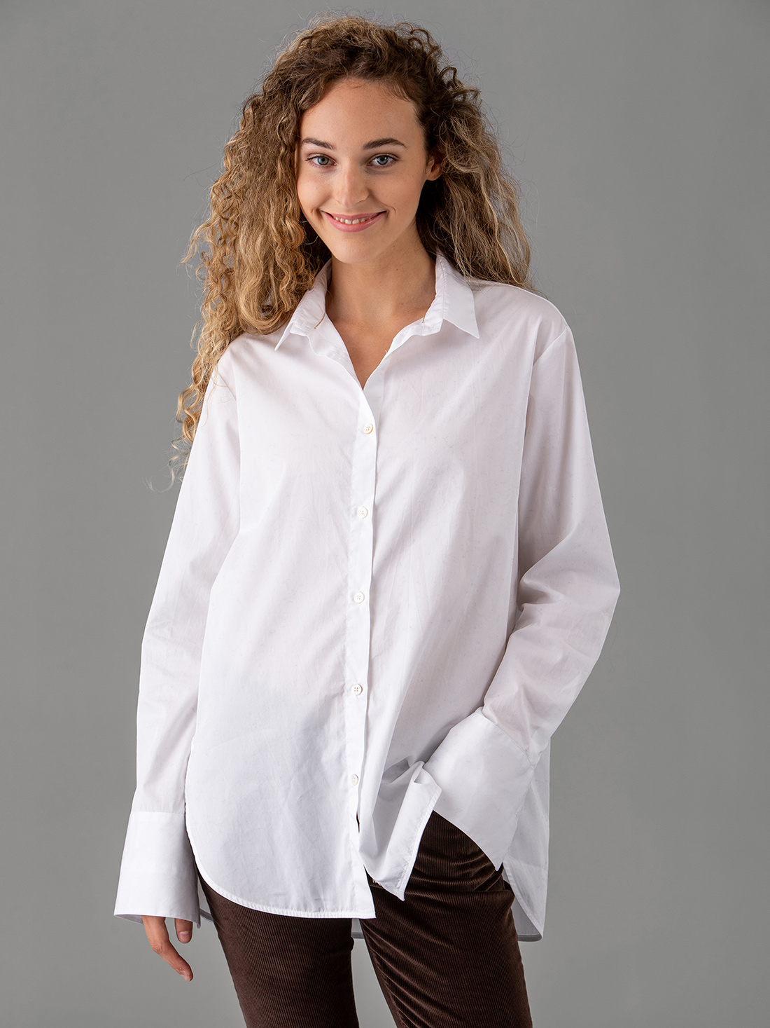 Detailansicht von Baumwollbluse von FIL NOIR