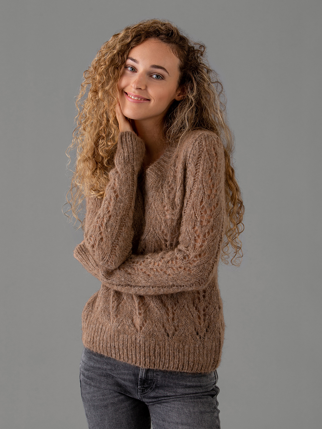 Detailansicht von Pullover mit Lochstrick von DANIELS