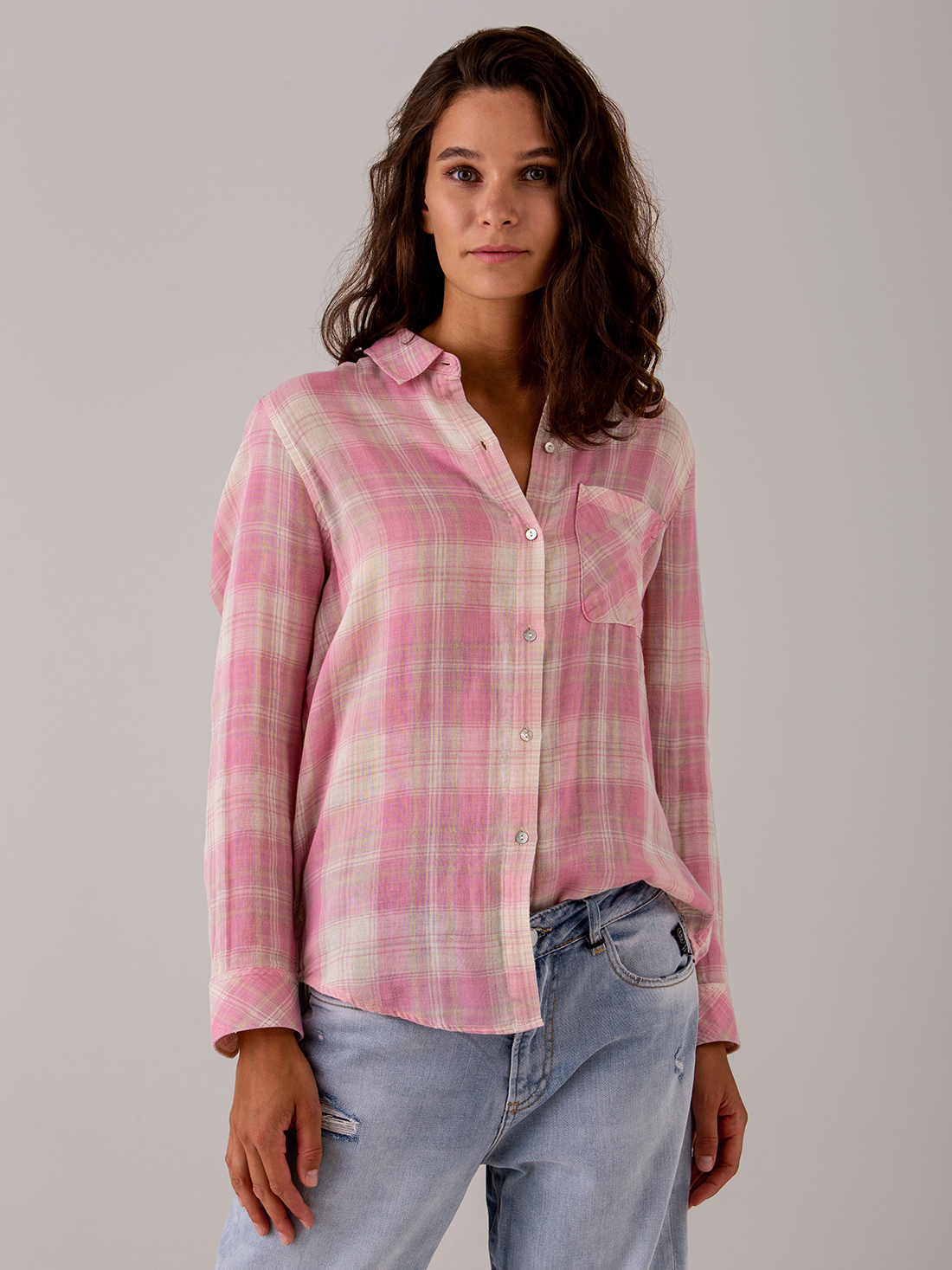 Detailansicht von Karobluse von RAILS