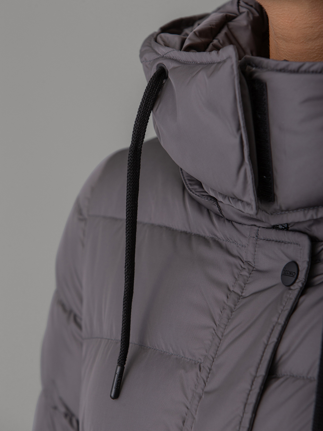 Detailansicht von Daunenmantel von HERNO