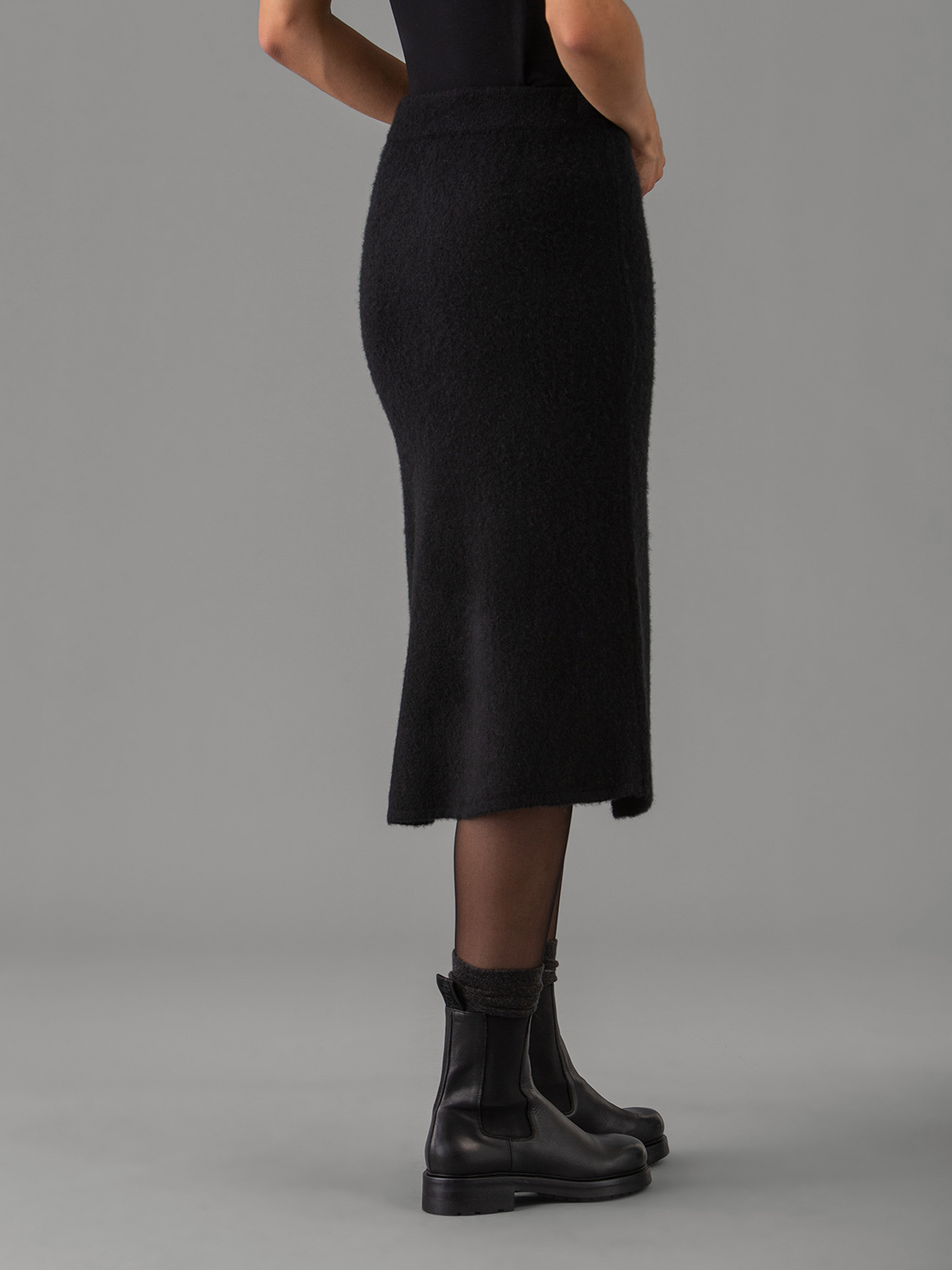 Detailansicht von Midi-Rock aus Cashmere von DANIELS