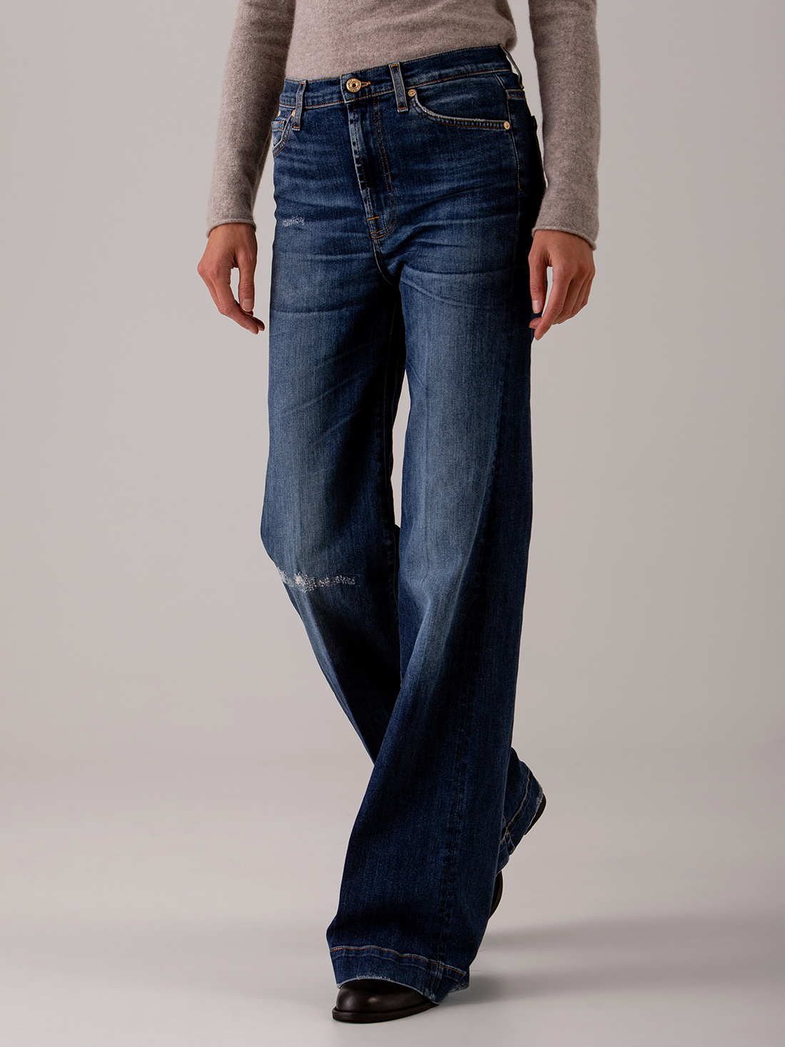 Detailansicht von Flared Jeans von 7 FOR ALL MANKIND