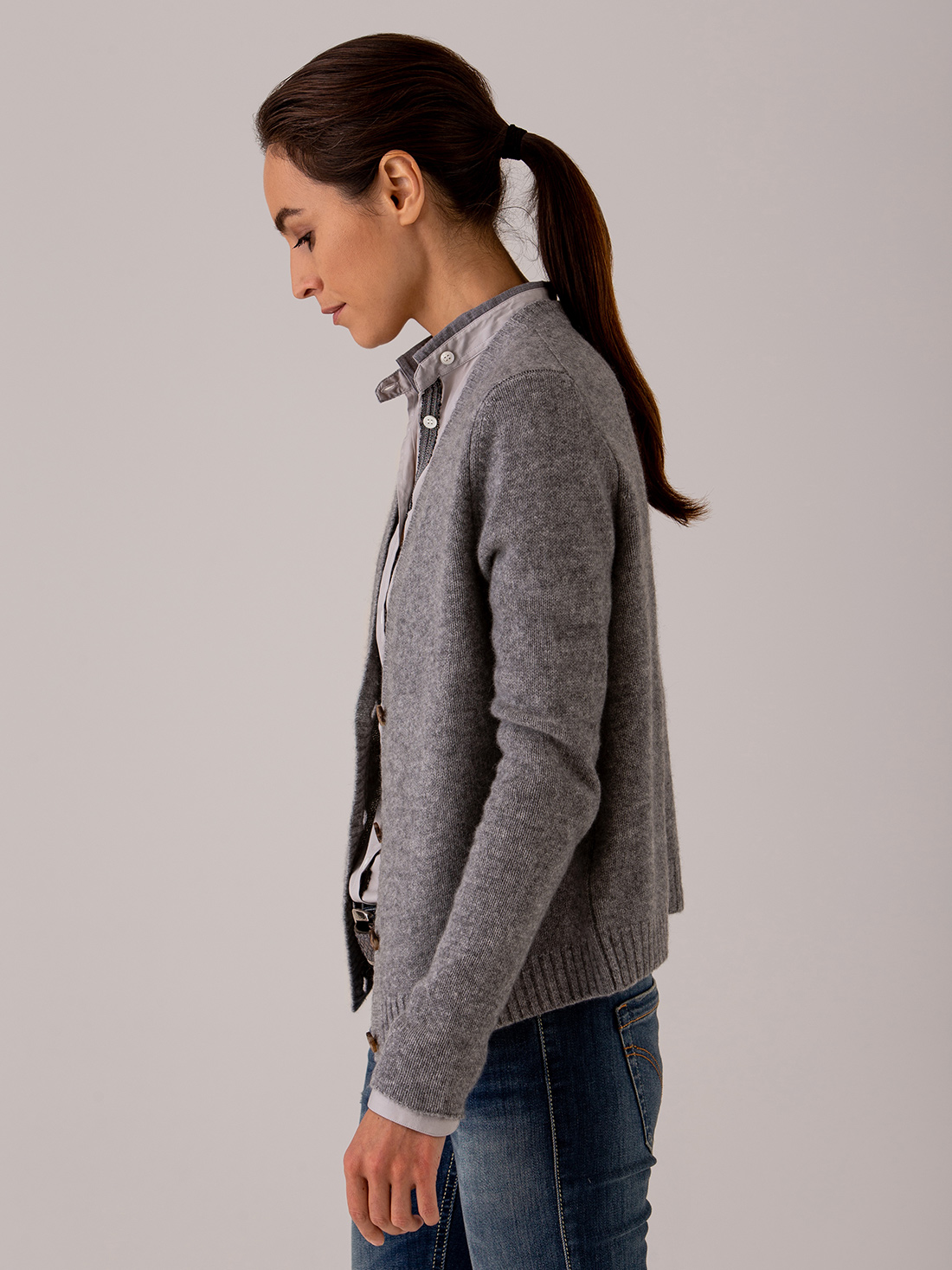 Detailansicht von Strickjacke aus Cashmere von DANIELS