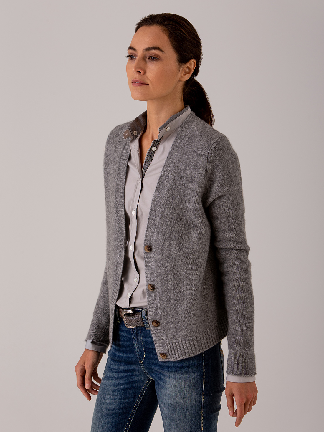 Detailansicht von Strickjacke aus Cashmere von DANIELS