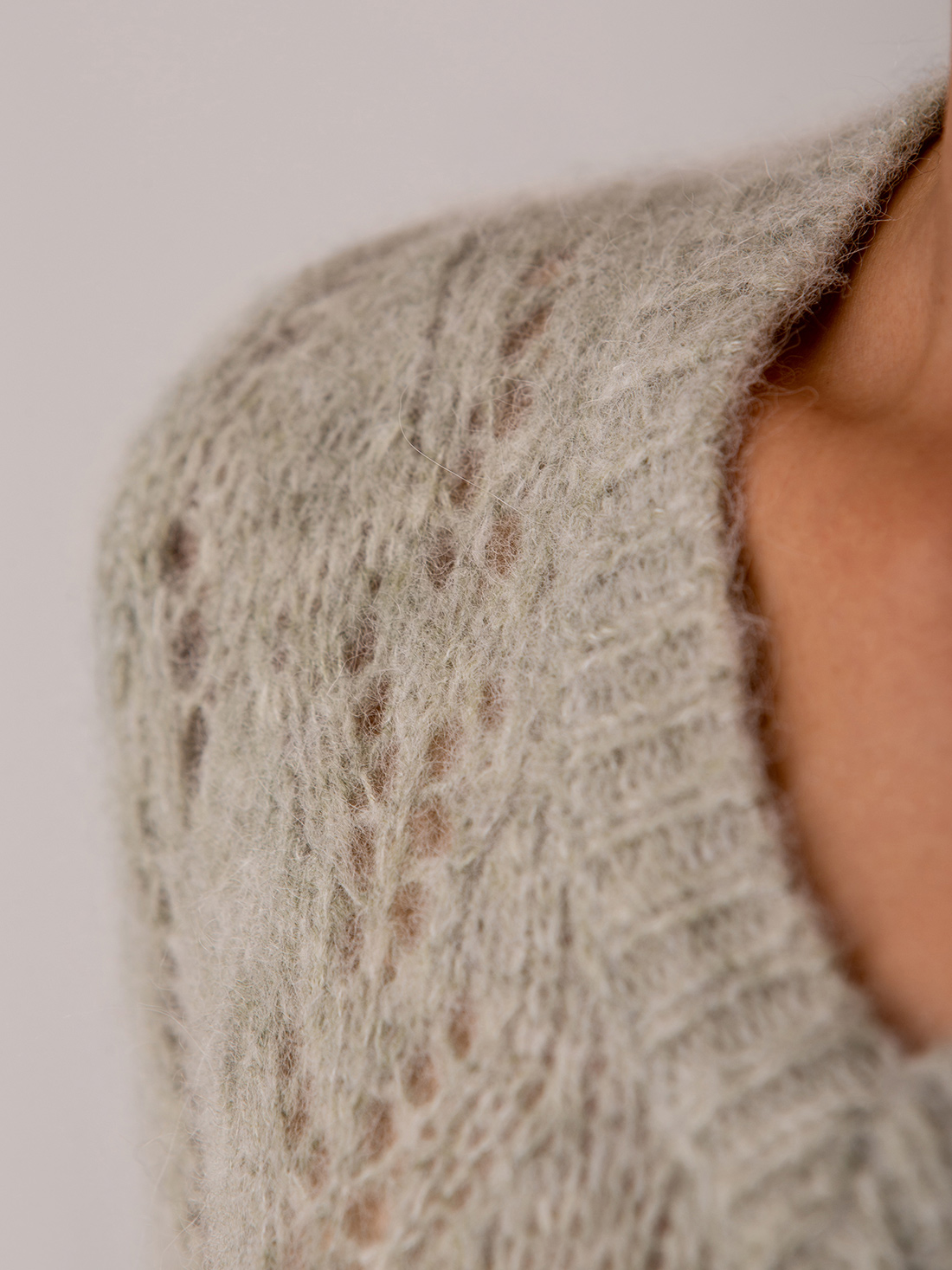 Detailansicht von Pullover mit Lochstrick von DANIELS