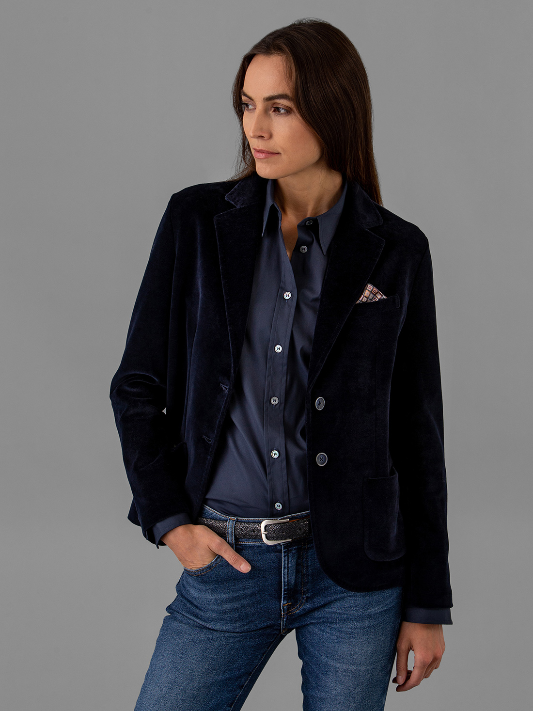 Detailansicht von Samtblazer aus Baumwolle von CIRCOLO