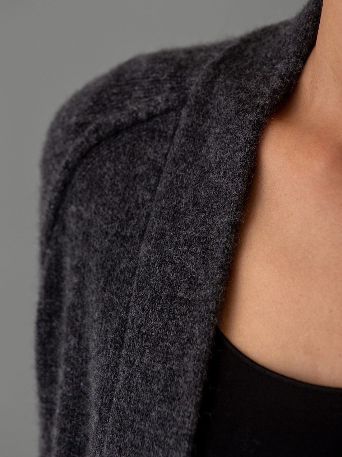 Detailansicht von Cardigan aus Cashmere von DANIELS