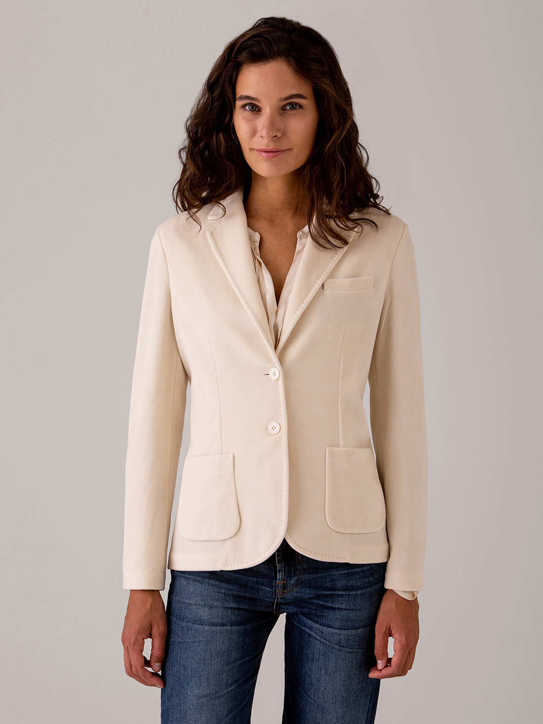 Detailansicht von Samtblazer aus Baumwolle von CIRCOLO