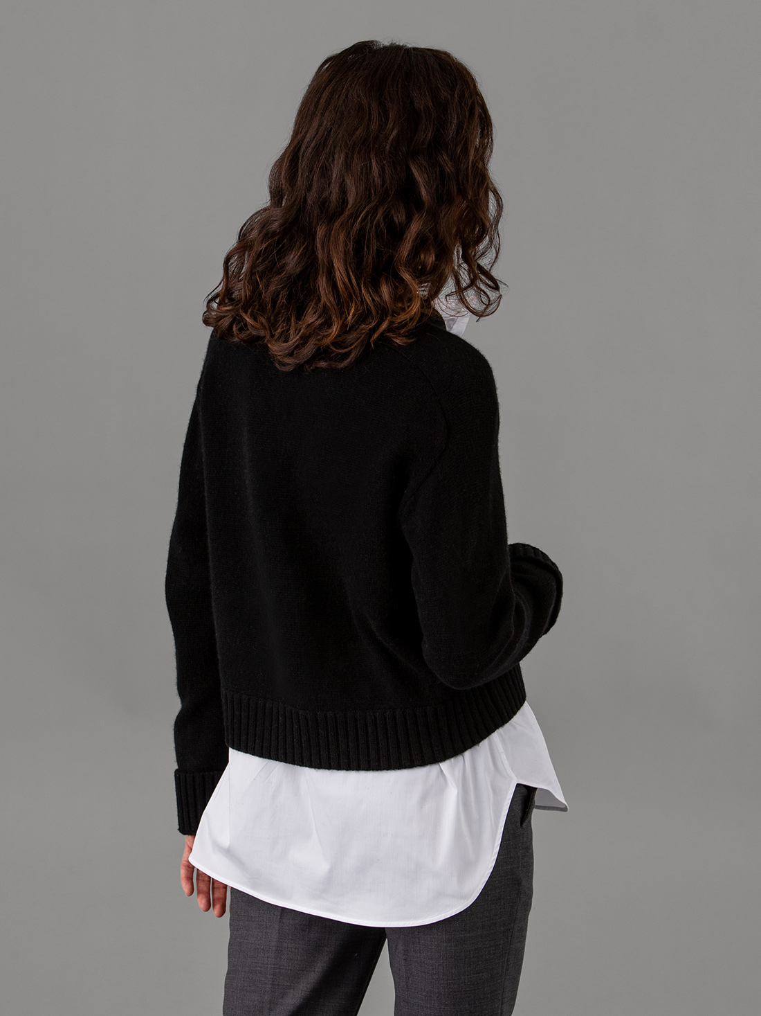 Detailansicht von Strickjacke aus Wolle von DANIELS