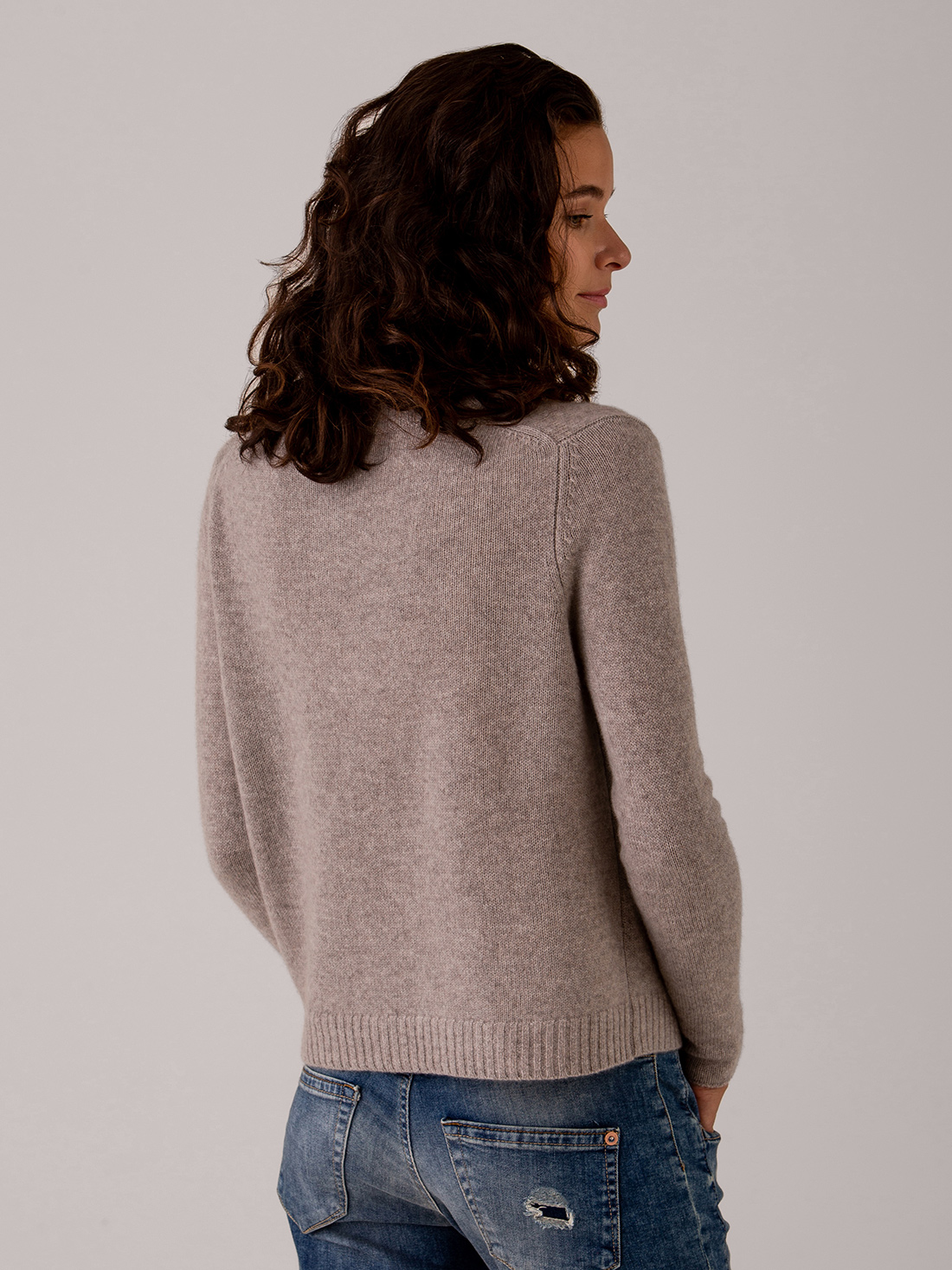 Detailansicht von Strickjacke aus Cashmere von DANIELS