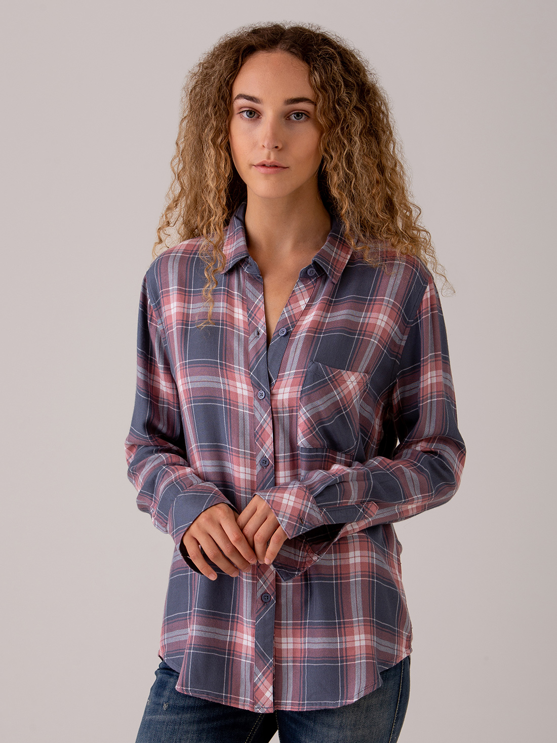 Detailansicht von Karobluse von RAILS