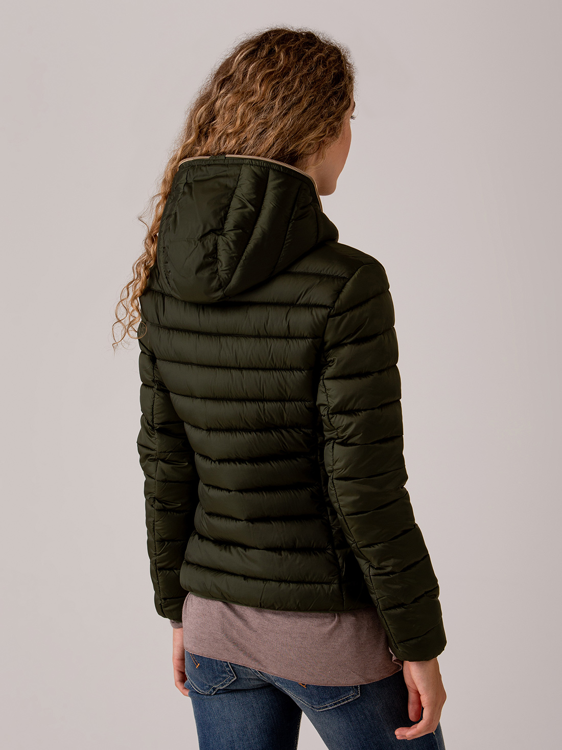 Detailansicht von Leichte Steppjacke von SAVE THE DUCK