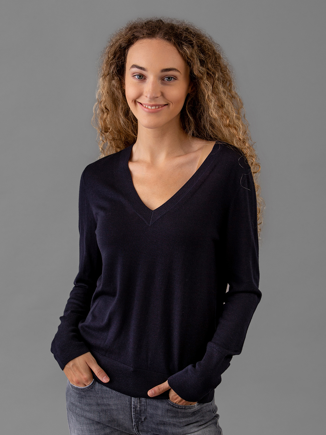 Detailansicht von Leichter Pullover aus Merinowolle von ALLUDE