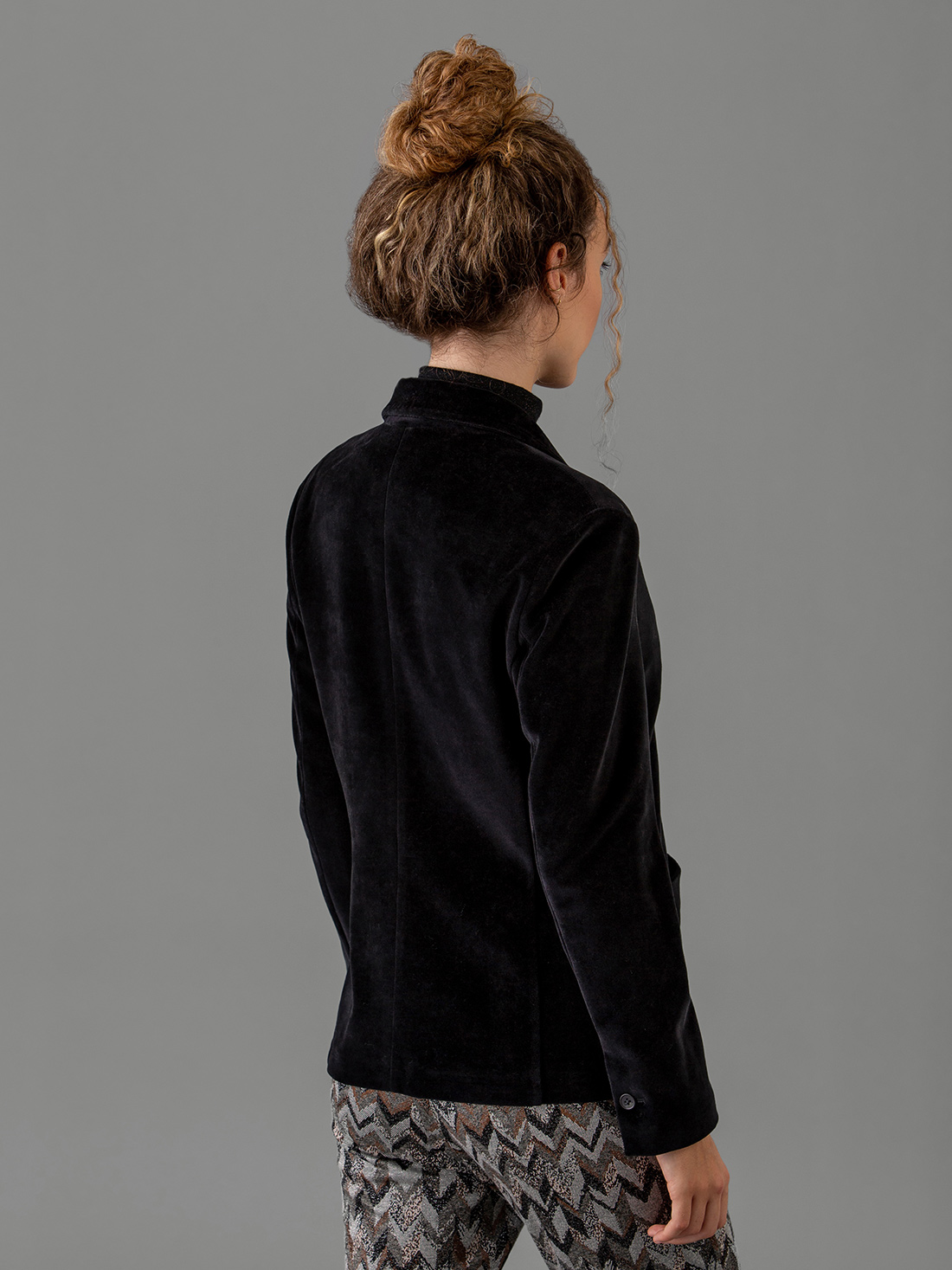 Detailansicht von Samtblazer aus Baumwolle von CIRCOLO