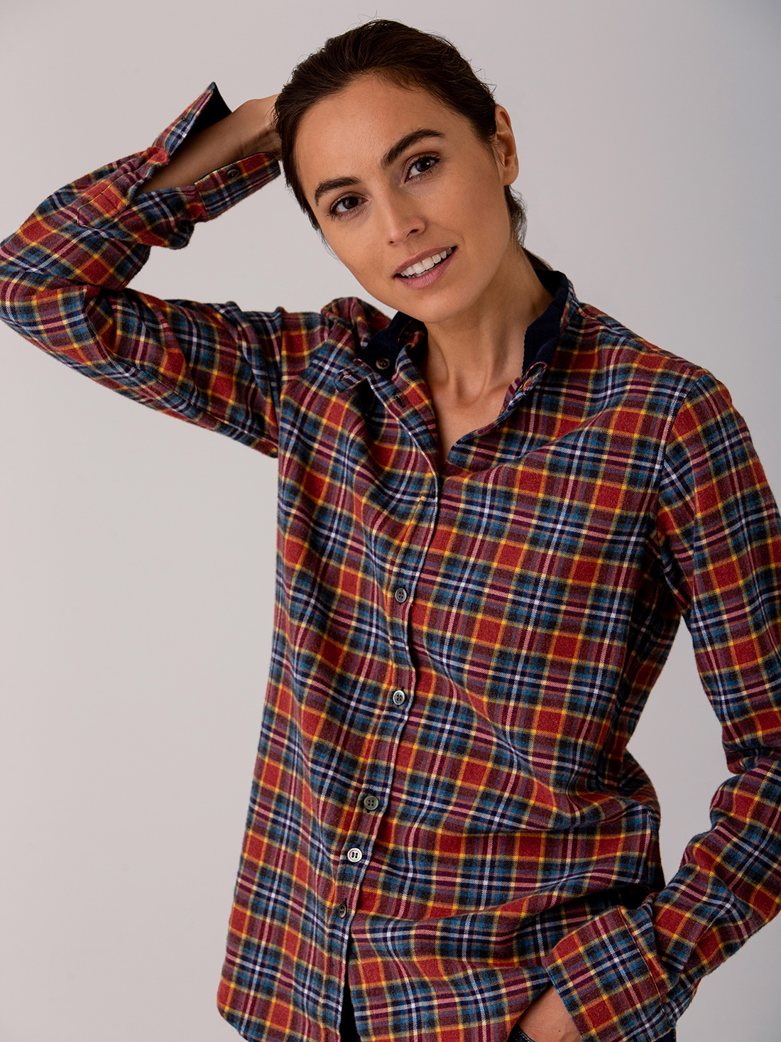 Detailansicht von Flanellbluse mit Stehkragen aus Baumwolle von AGLINI