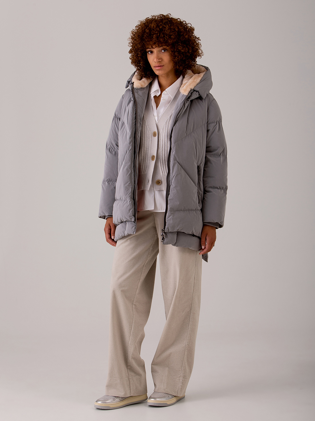 Detailansicht von Steppmantel von BLONDE NO. 8