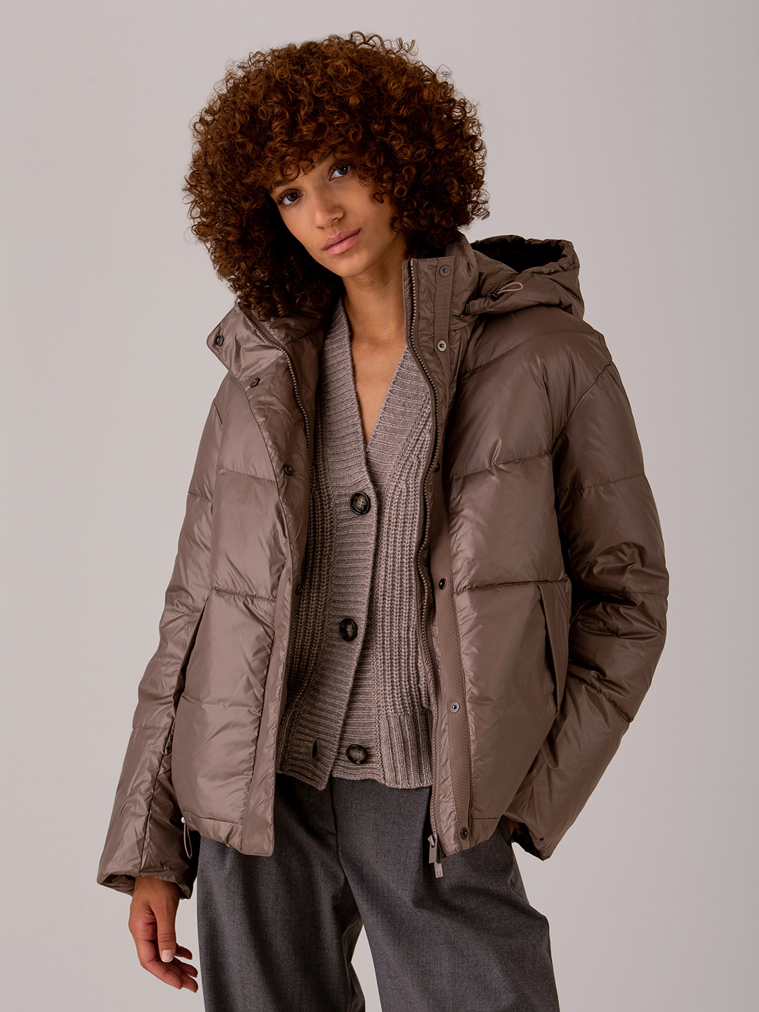 Detailansicht von Daunenjacke von LIS LAREIDA