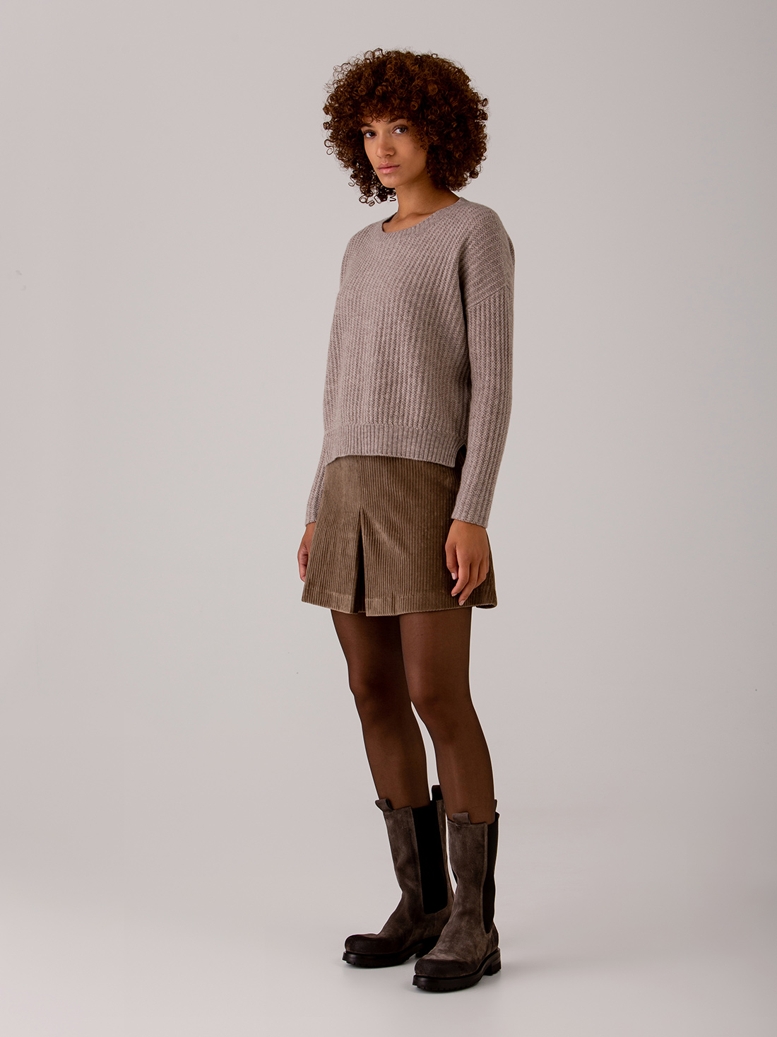 Detailansicht von Kurzer Rock aus Cord von DANIELS