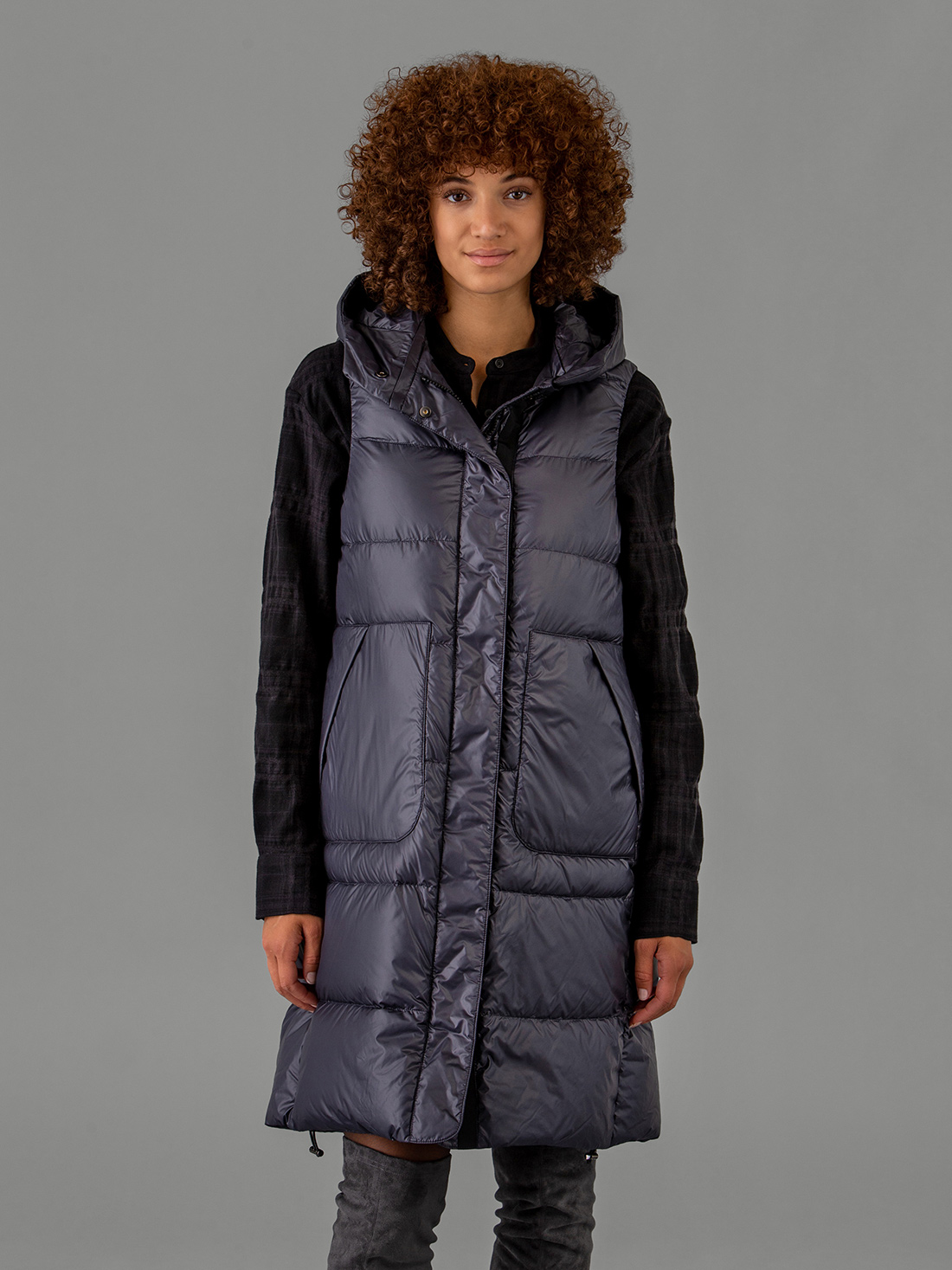 Detailansicht von Daunenweste von LIS LAREIDA