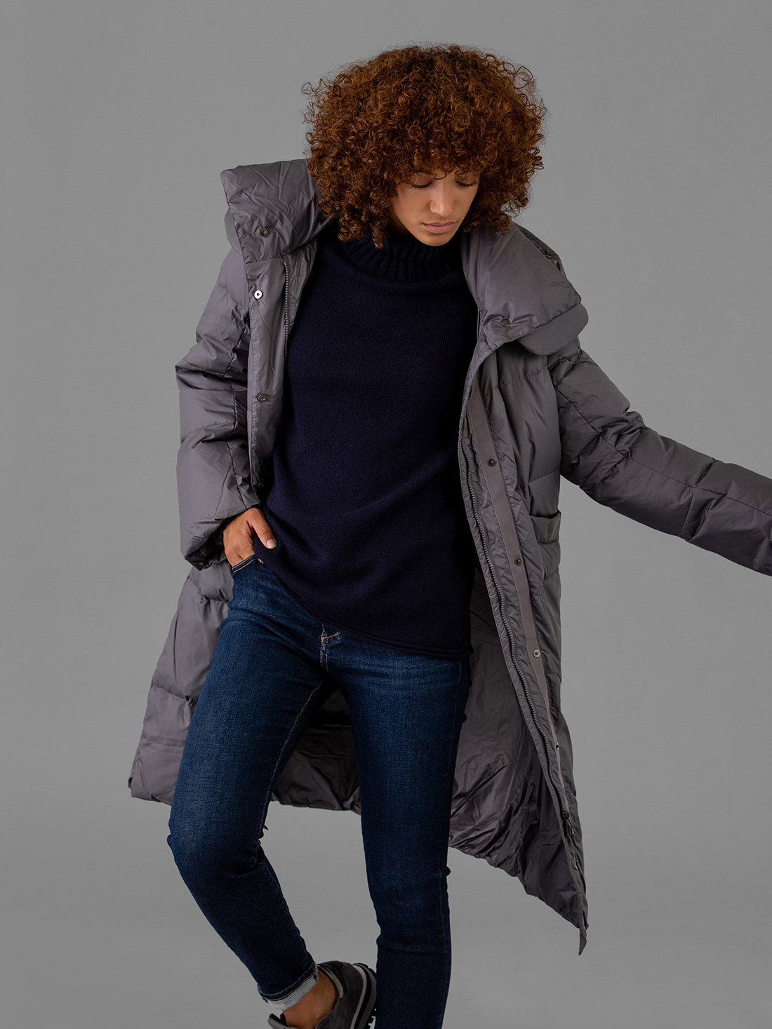 Detailansicht von Daunenmantel von LIS LAREIDA