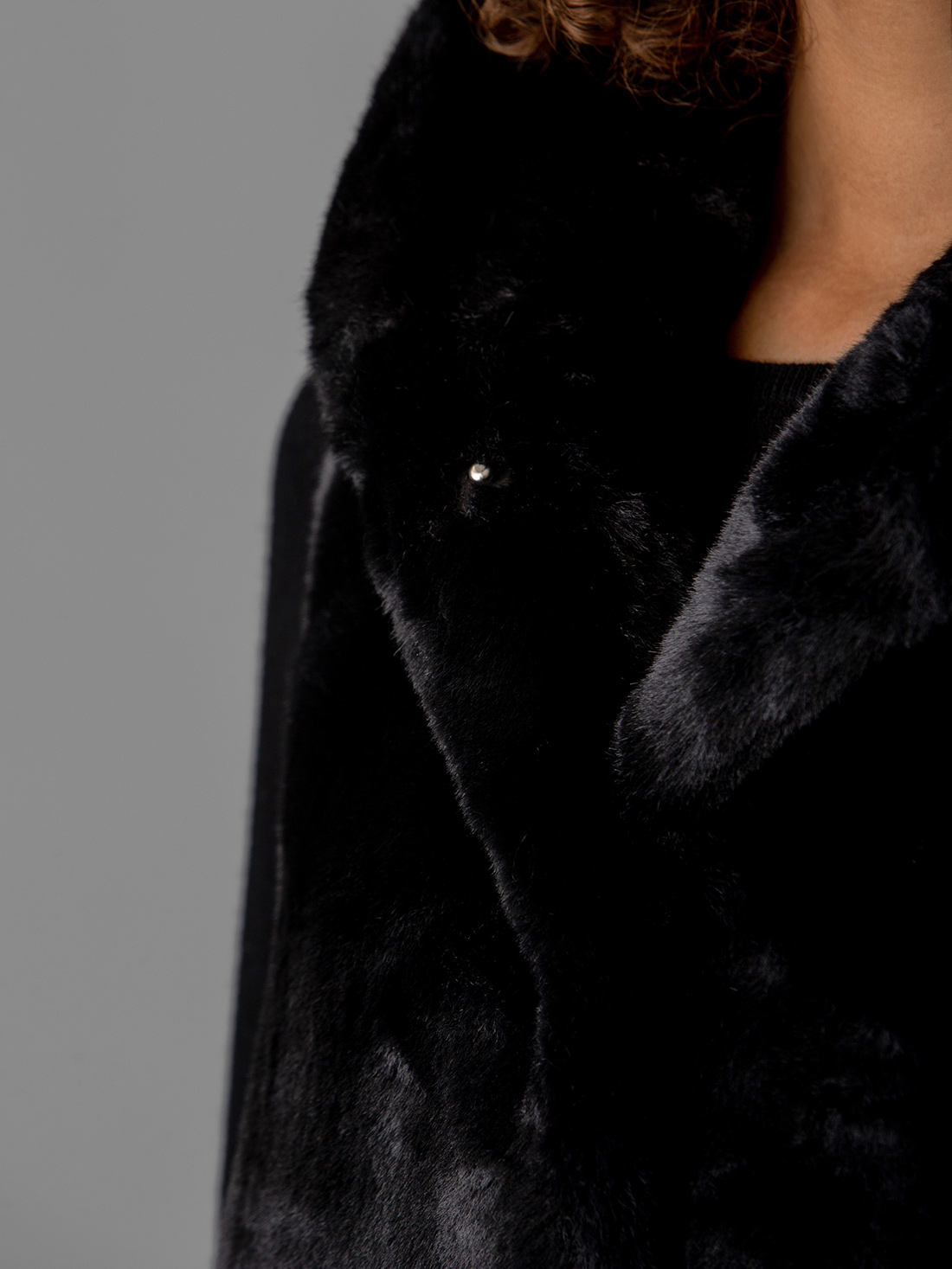 Detailansicht von Kunstfellweste von BOMBOOGIE