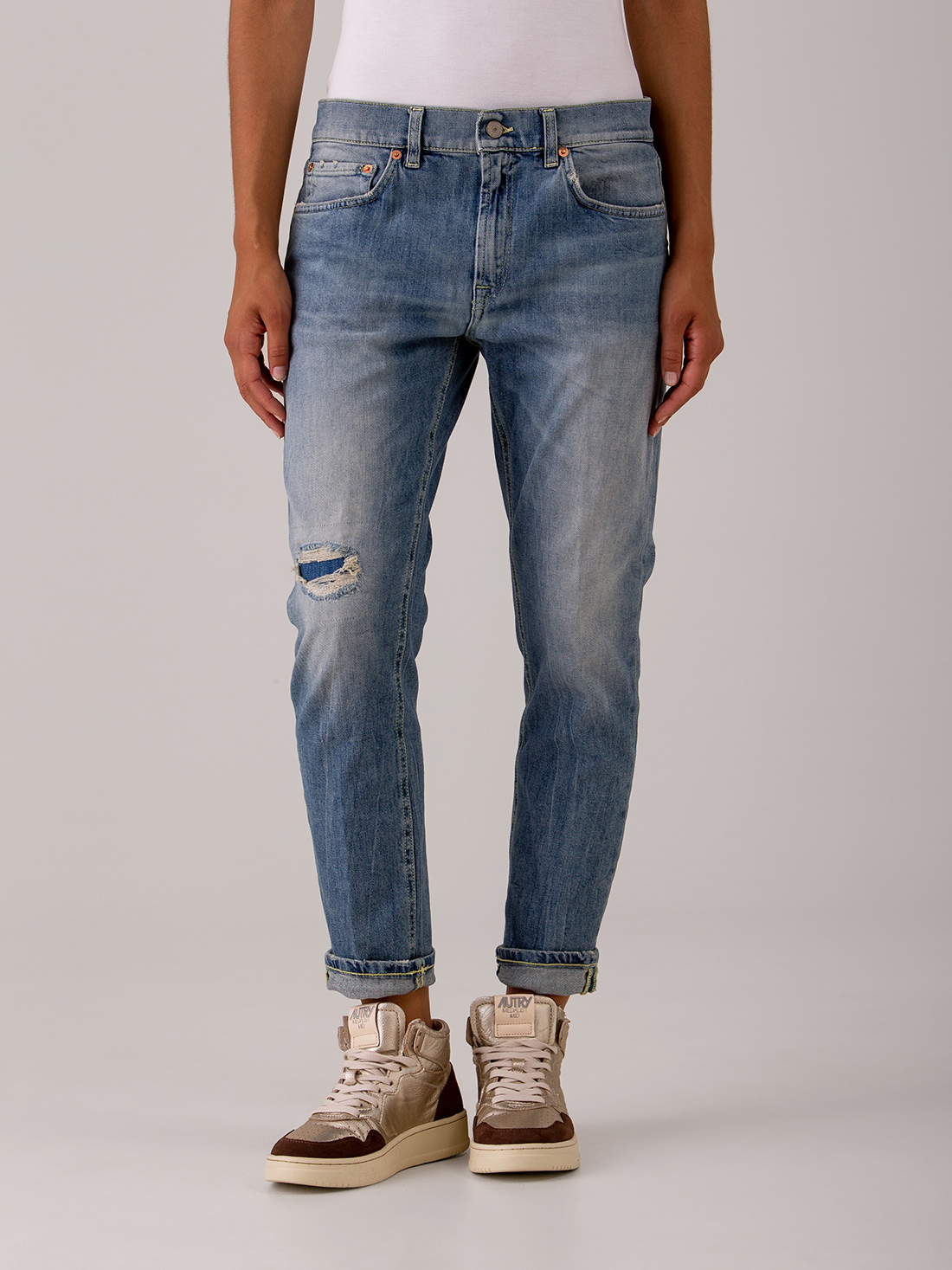Detailansicht von Carrot Fit Jeans von DONDUP