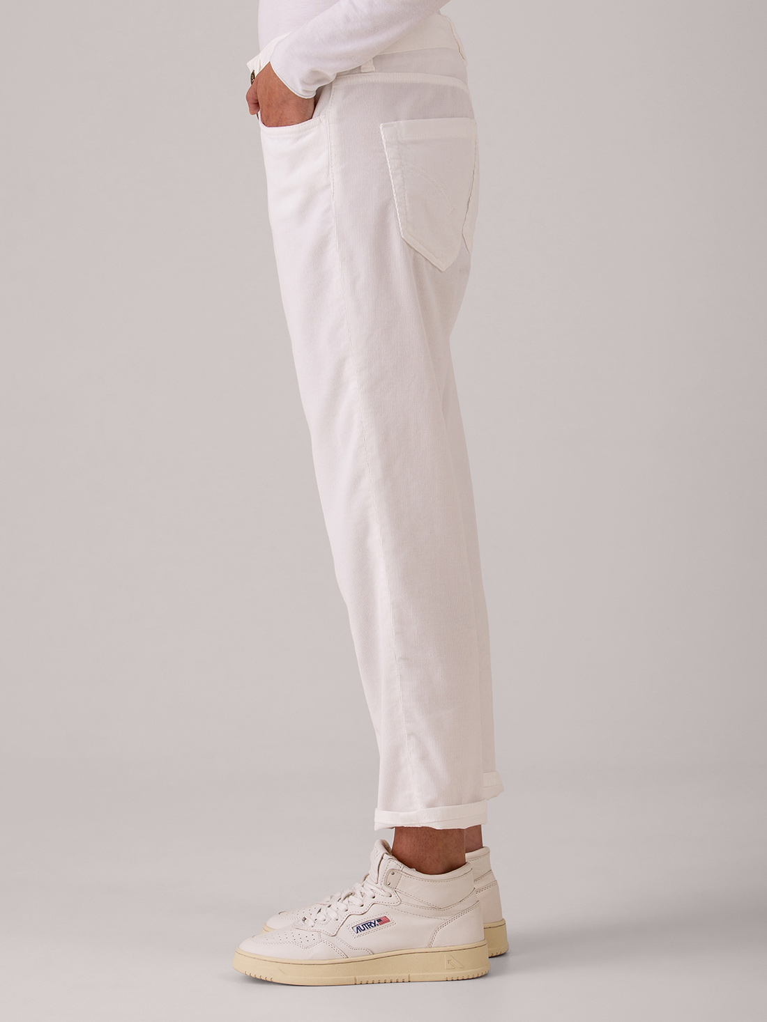 Detailansicht von Lässige Hose aus Cord von DONDUP