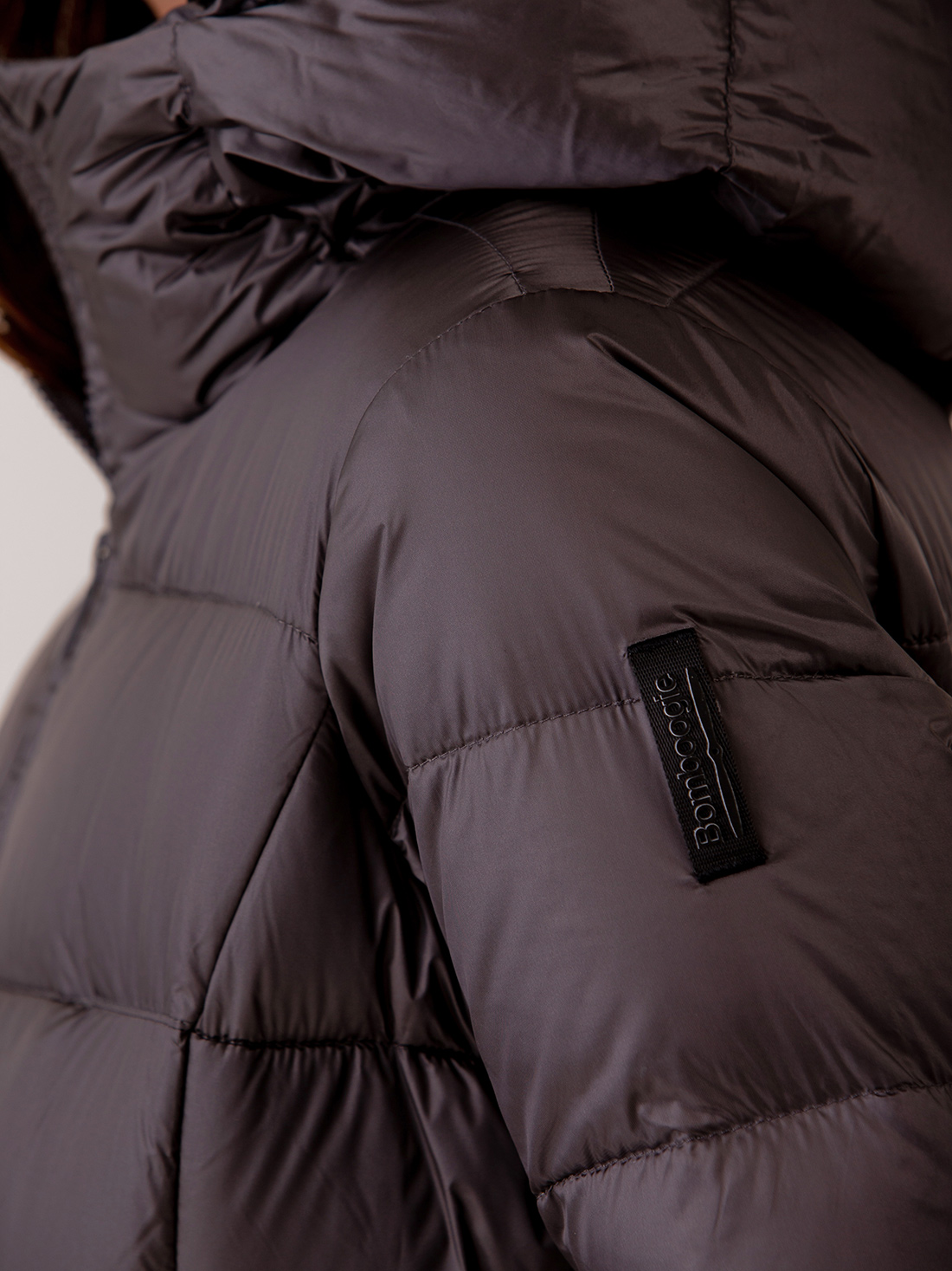 Detailansicht von Daunenjacke von BOMBOOGIE