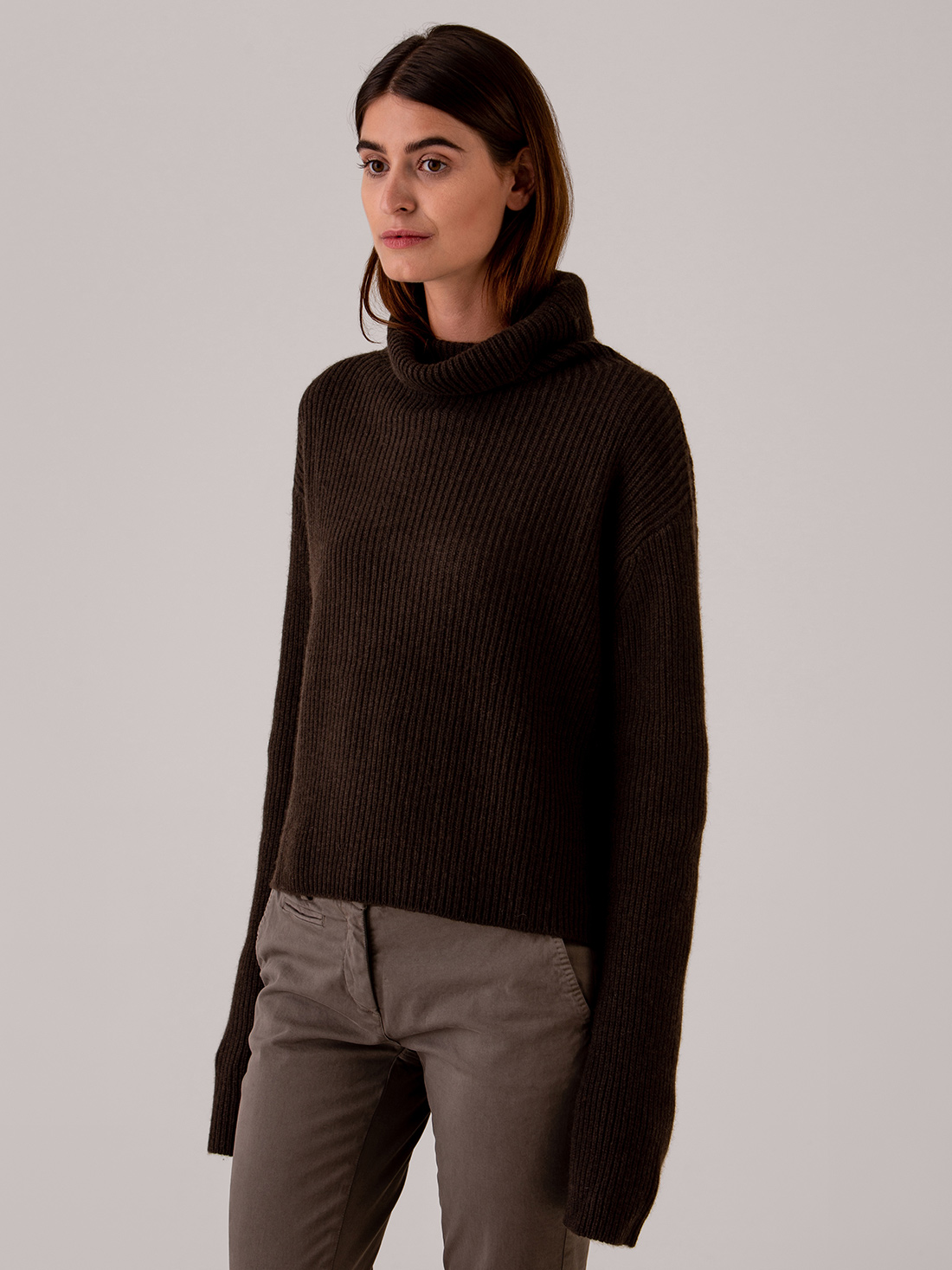 Detailansicht von Rollkragenpullover aus Cashmere von LISA YANG