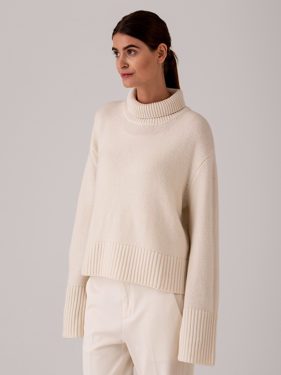 Detailansicht von Turtleneck Pullover aus Cashmere von LISA YANG
