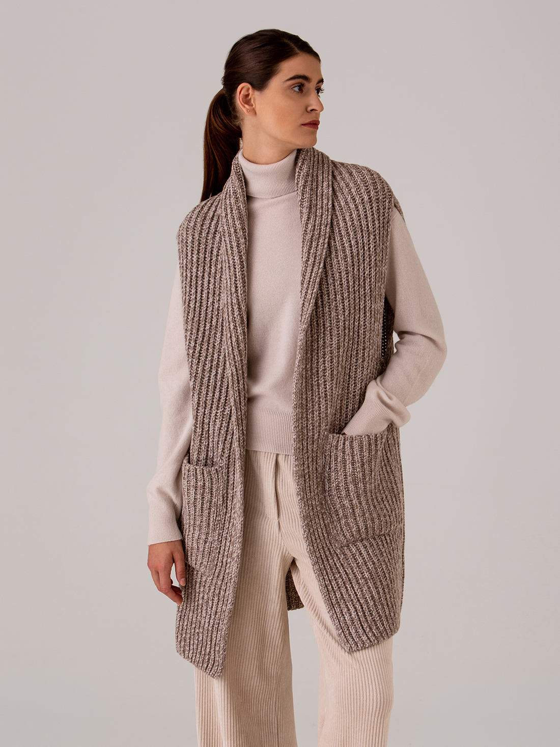 Detailansicht von Strickweste von ARMEDANGELS