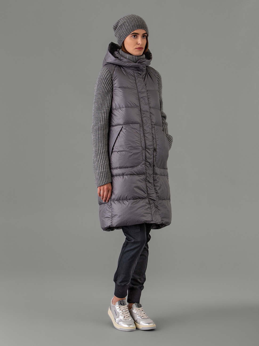 Detailansicht von Daunenweste von LIS LAREIDA