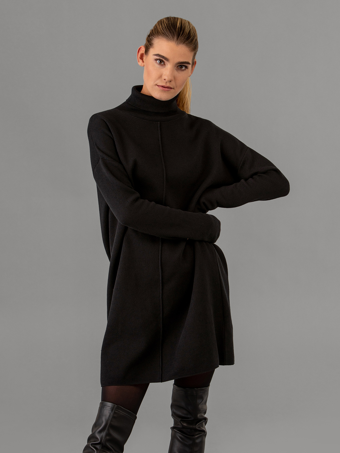 Detailansicht von Kurzes Strickkleid aus Baumwolle von ARMEDANGELS