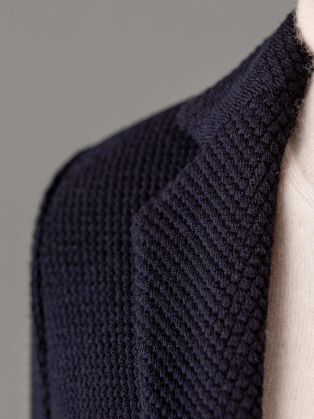 Detailansicht von Blazer aus Wolle von CIRCOLO