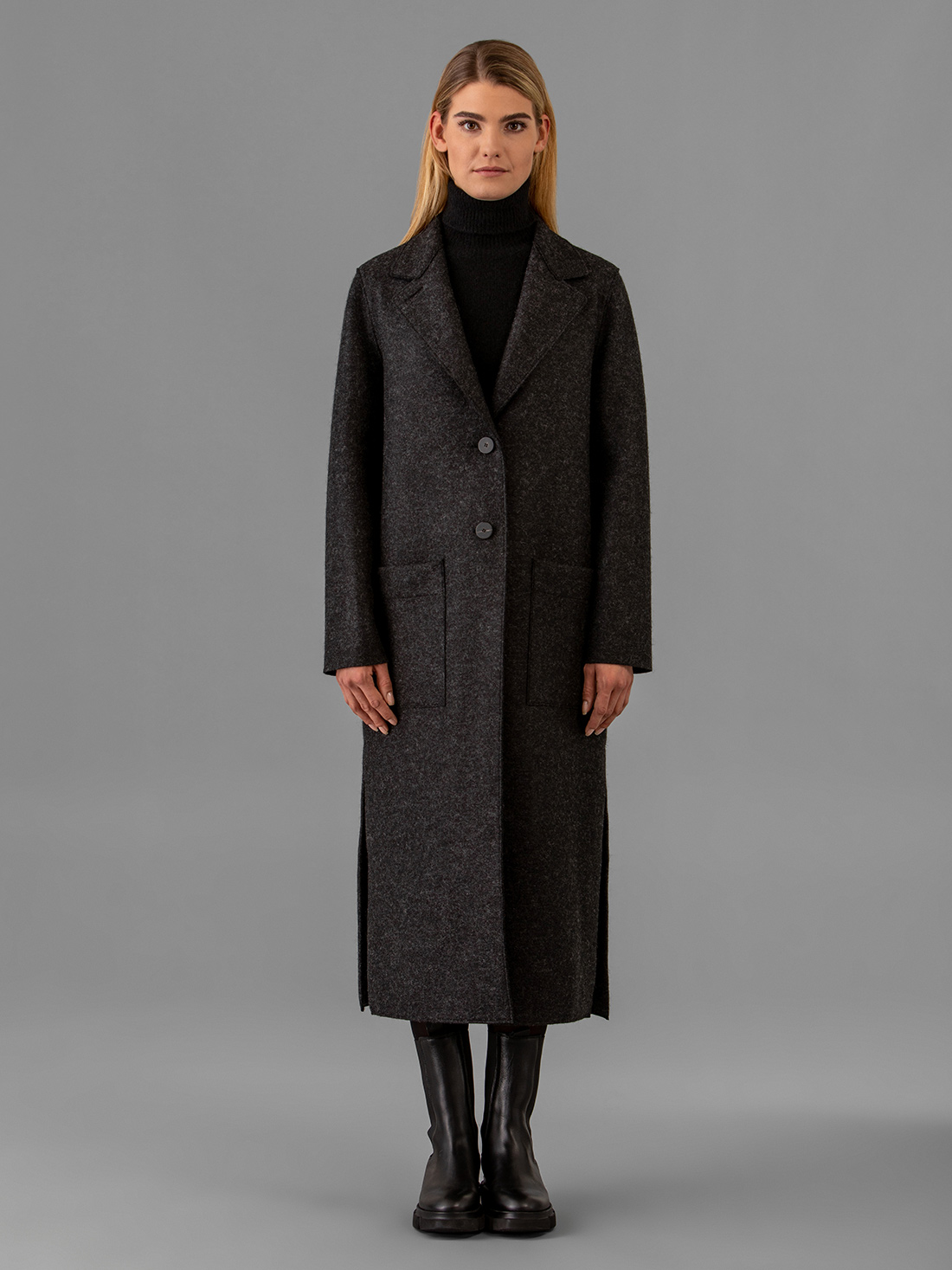 Detailansicht von Langer Mantel von HARRIS WHARF LONDON