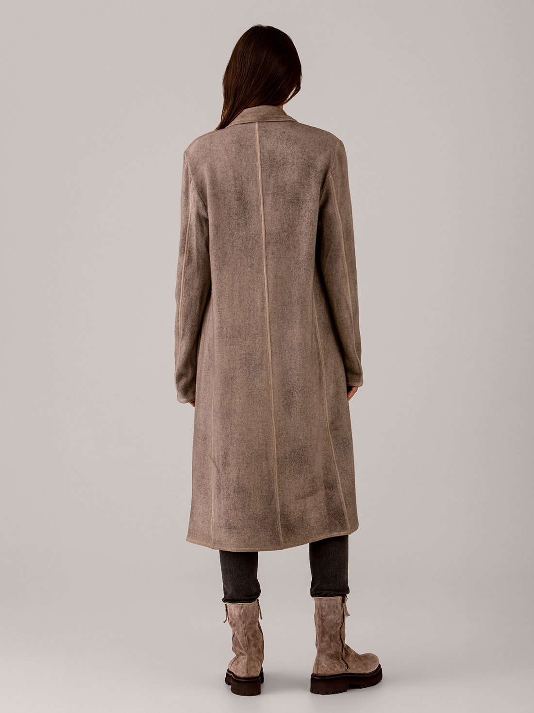 Detailansicht von Langer Strickmantel von AVANT TOI