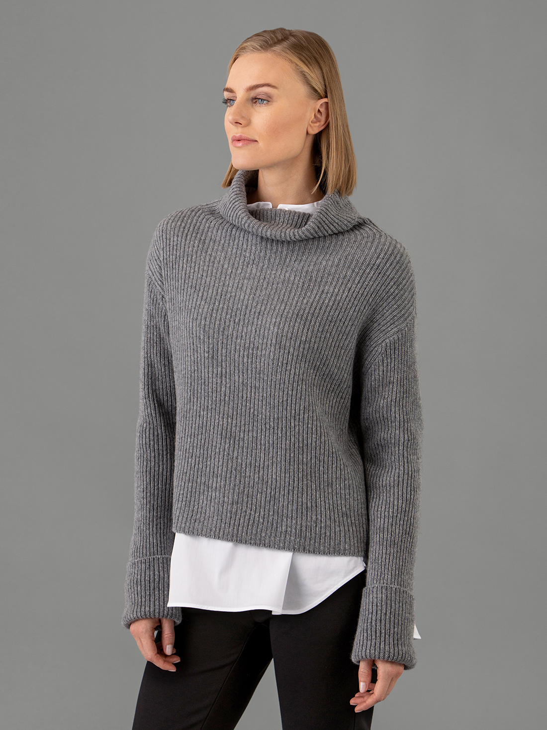 Detailansicht von Rollkragenpullover aus Cashmere von LISA YANG