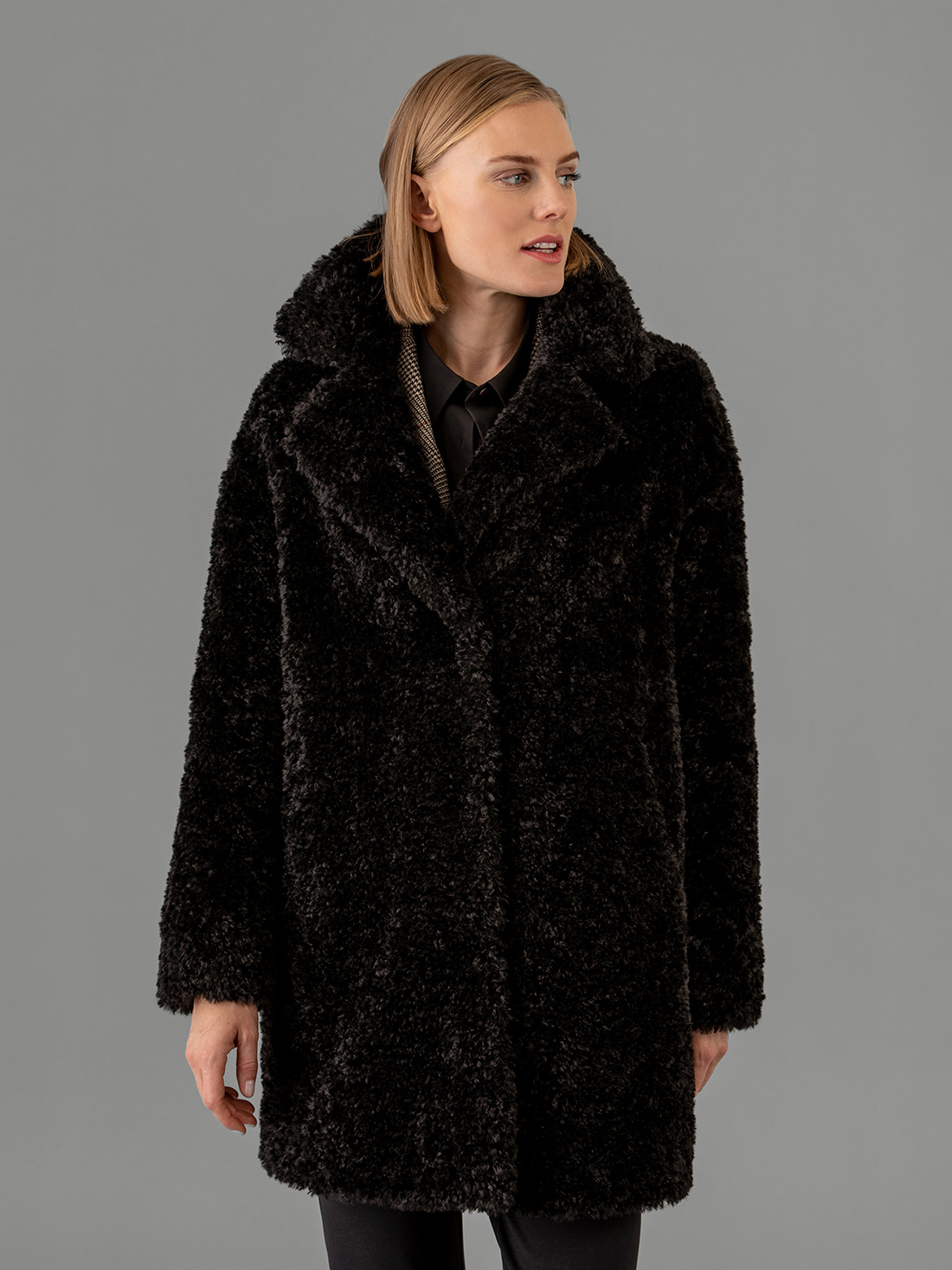 Detailansicht von Teddy-Mantel von HERNO