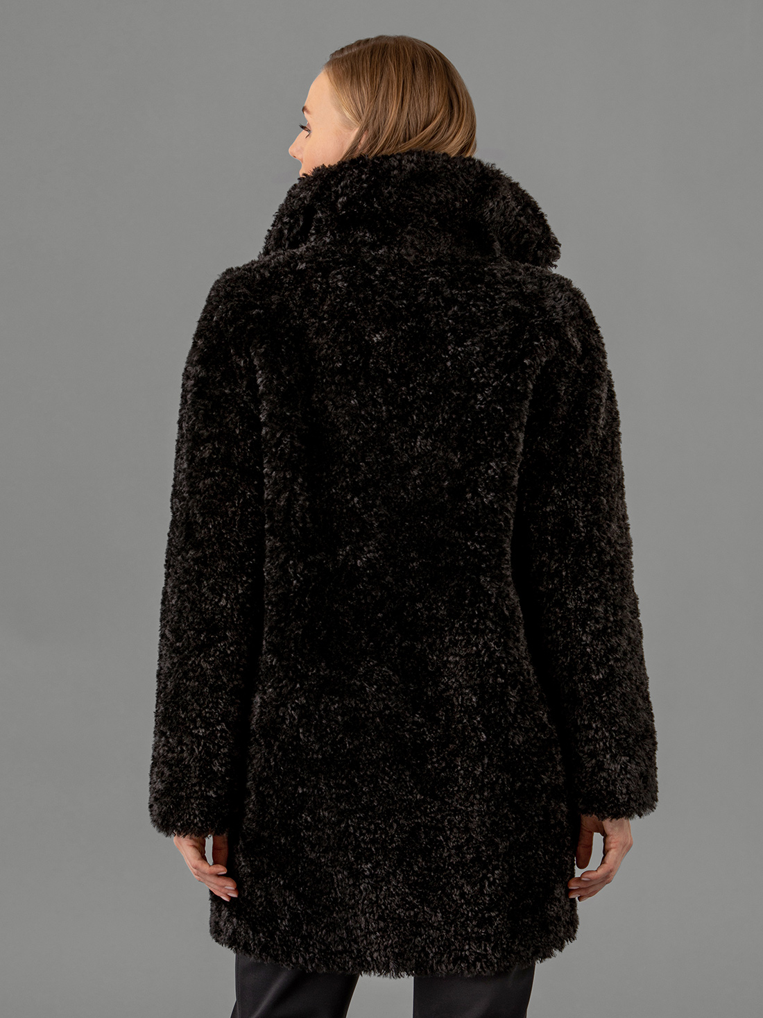 Detailansicht von Teddy-Mantel von HERNO